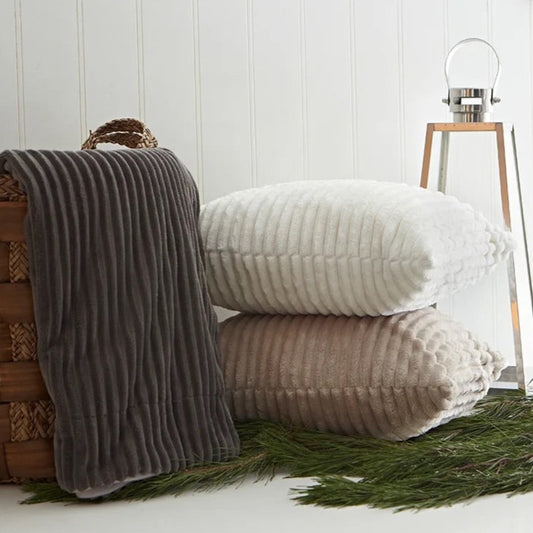 THROW, RIPPLE REVERSIBLE FLEECE - TAN