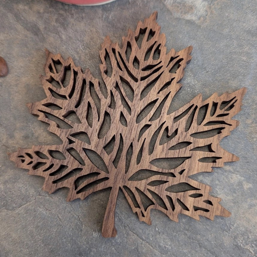 COASTER, WOOD - MAPLE LEAF
