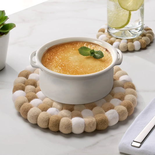 TRIVET, BALL FELT/ROUND - TAUPE/WHITE