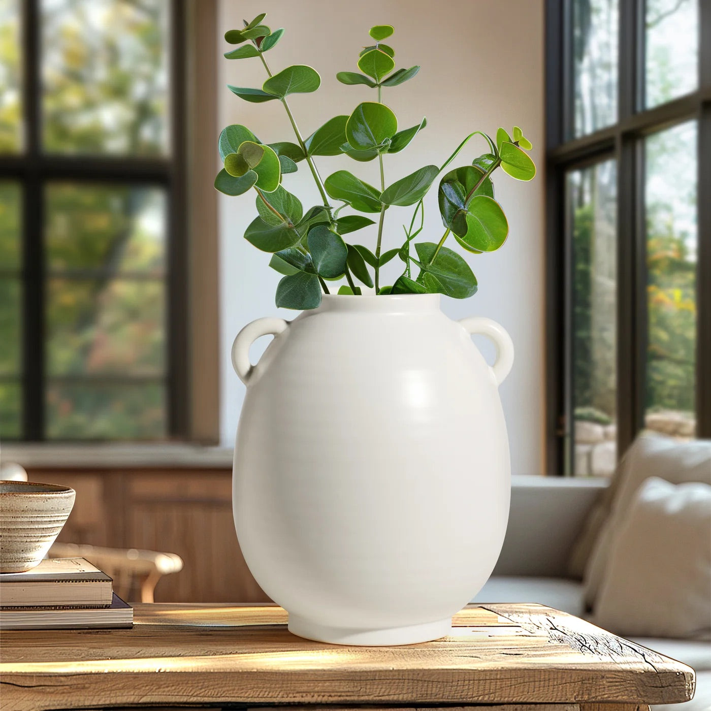 VASE / MATTE WHITE, LARGE - CERAMIC (9")