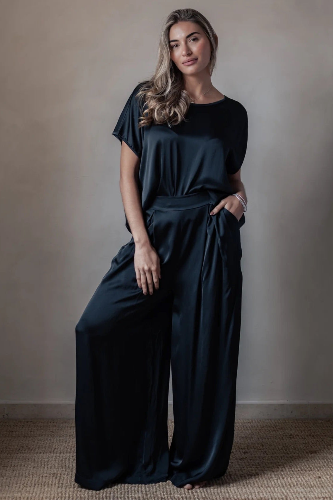 PANTS SHINE, SATIN LUXE - BLACK