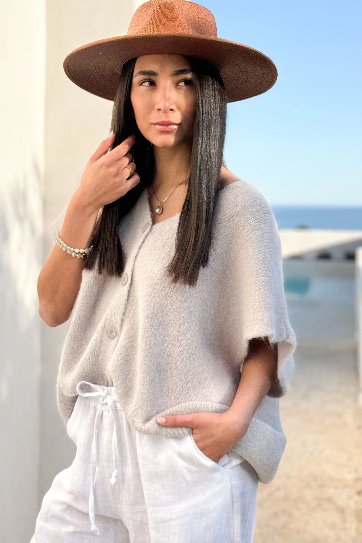 VEST ALBA, KNITTED - PEARL GREY