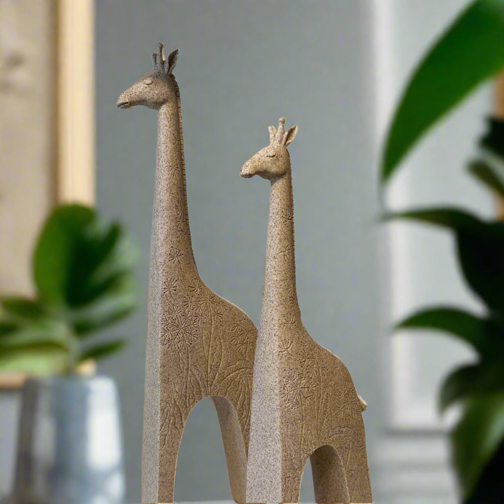 GIRAFFE FIGURINE
