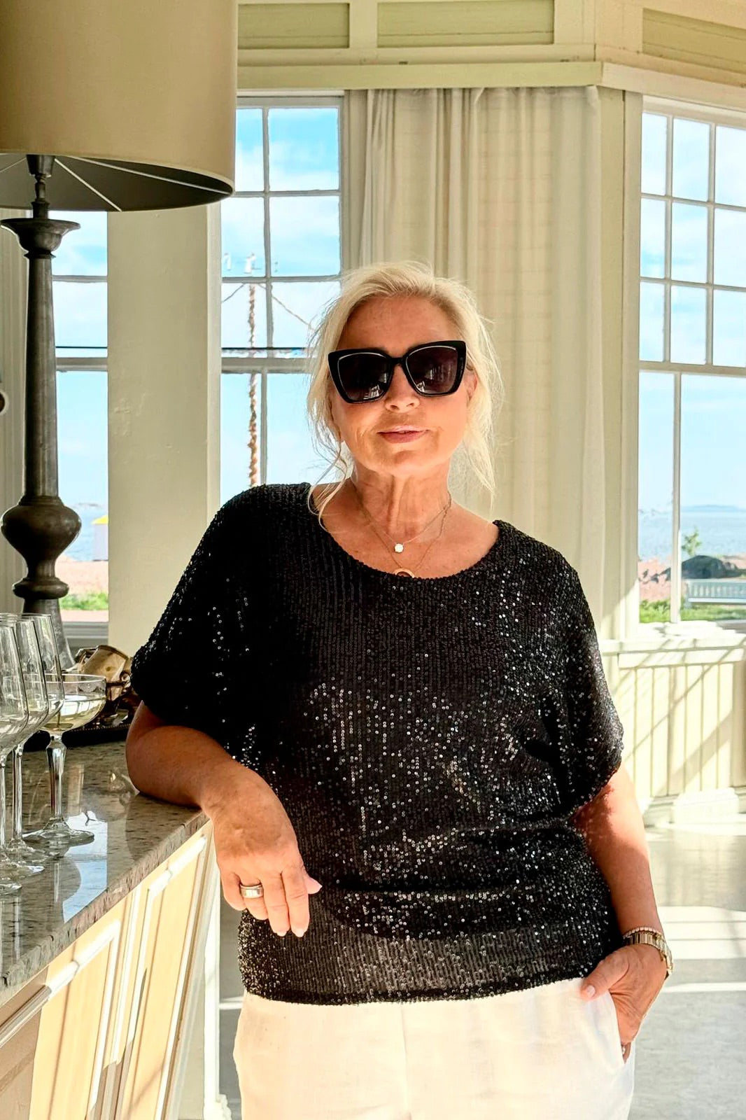 STARGAZER SHIRT W/SEQUIN - BLACK