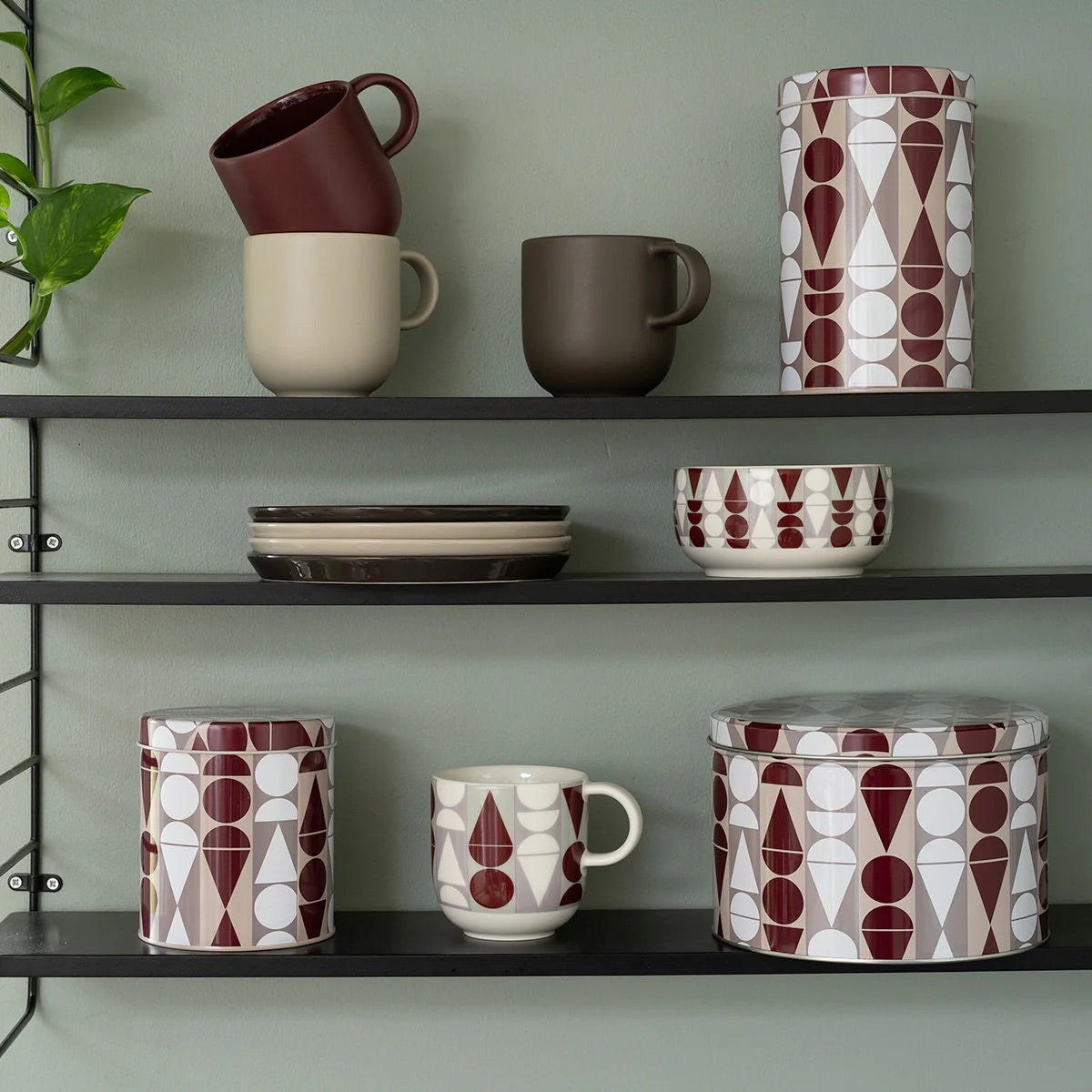 AARIKKA COOKIE JAR, TIN - ELF PARADE