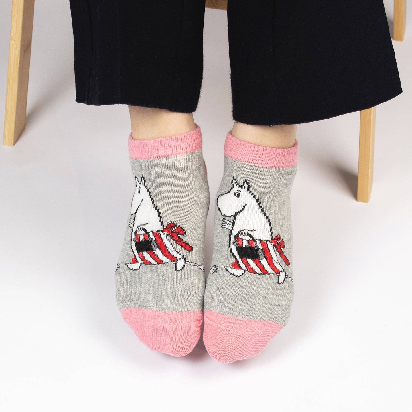 MOOMIN WOMEN'S ANKLE SOCKS, MOOMINMAMMA - GREY/PINK