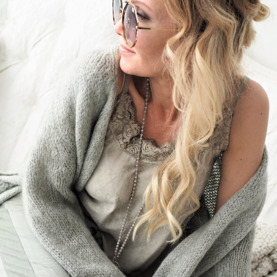 NICOLE TOP - OLIVE