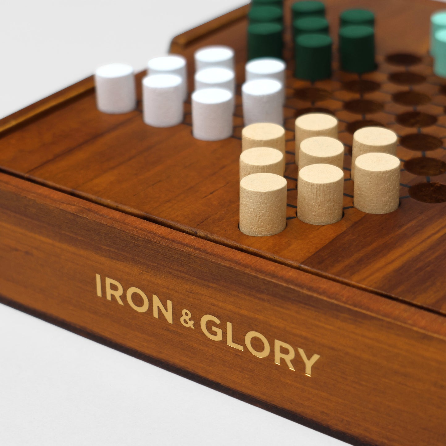 BOARD GAME - CHINESE CHECKERS