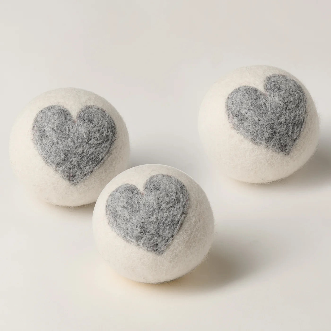 DRYER BALLS, FELT/HEART DESIGN - SET OF 3