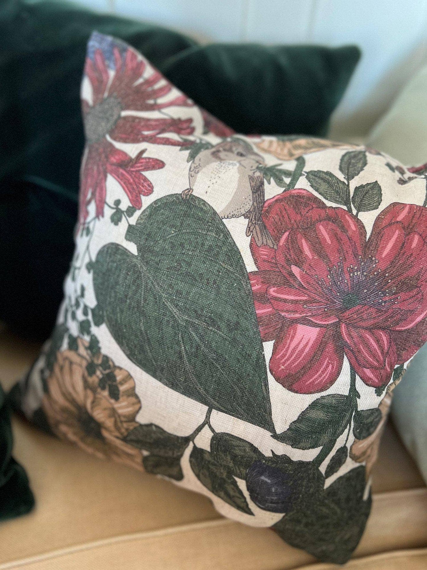 PILLOW, FLOWER PRINT - VIVIAN