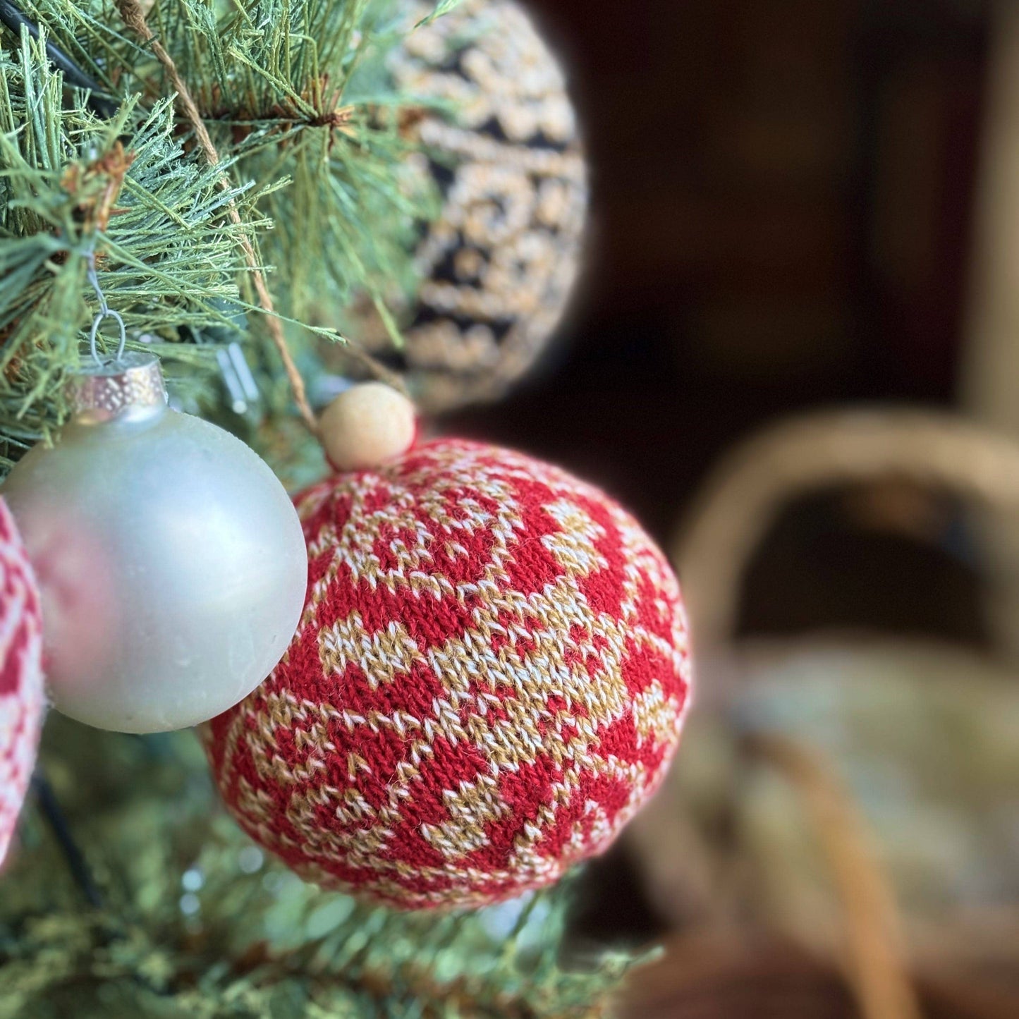 ORNAMENTS -  CHRISTMAS DECOR