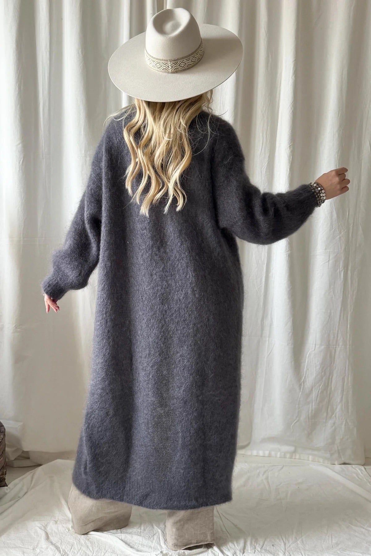 CARDIGAN, FOREVER IN LOVE - THUNDER