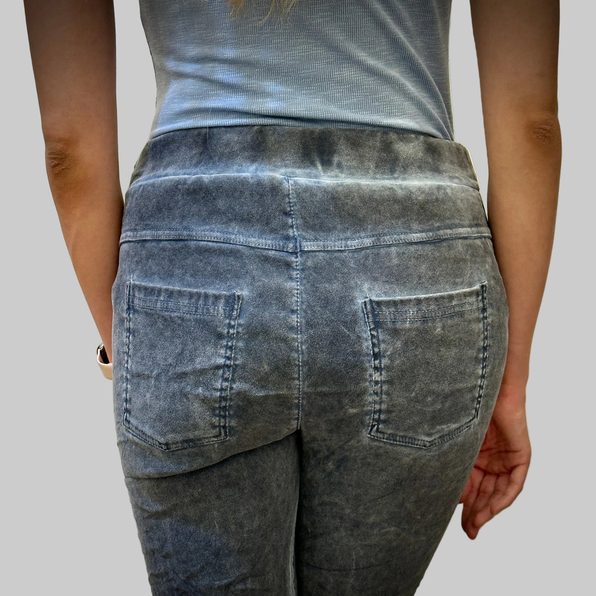 VELVET JOGGER - WRINKLED