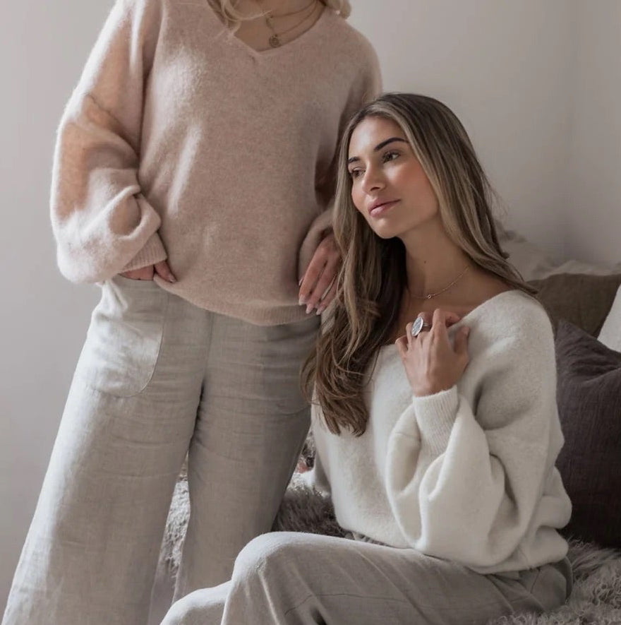 LOTTA KNITWEAR - OFF WHITE