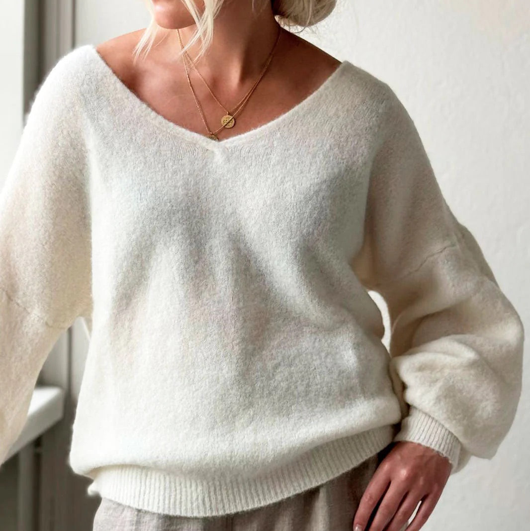 LOTTA KNITWEAR - OFF WHITE