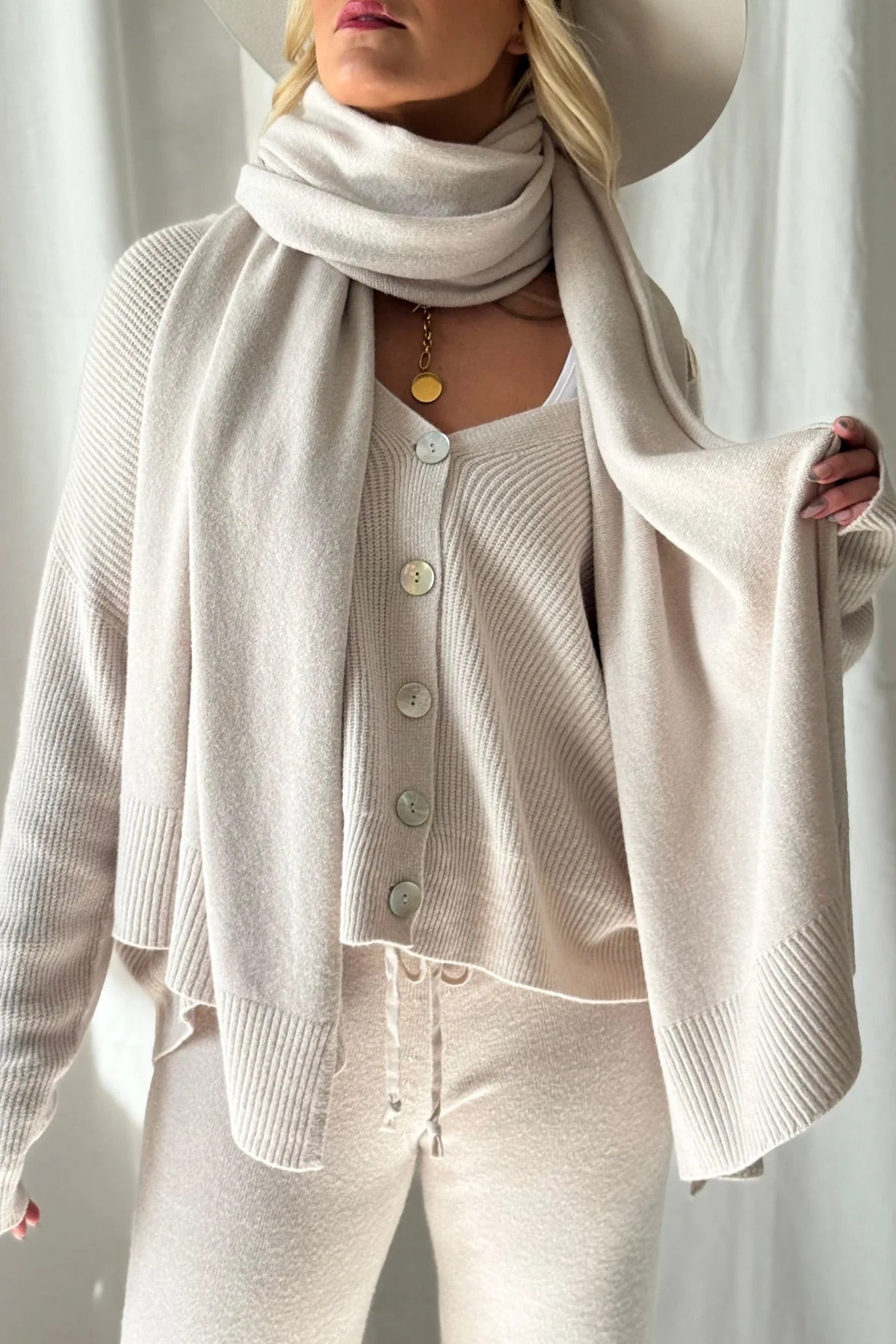 CARDIGAN, MY MOMENT - LIGHT BEIGE