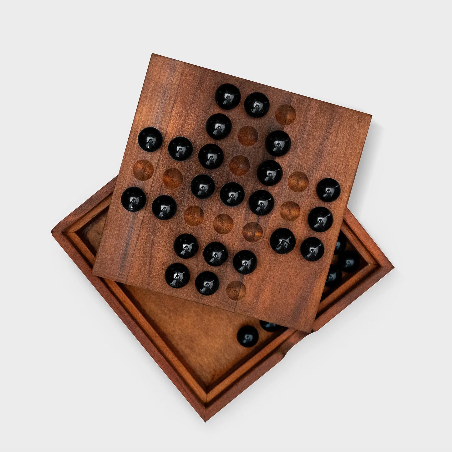 BOARD GAME - SOLITAIRE