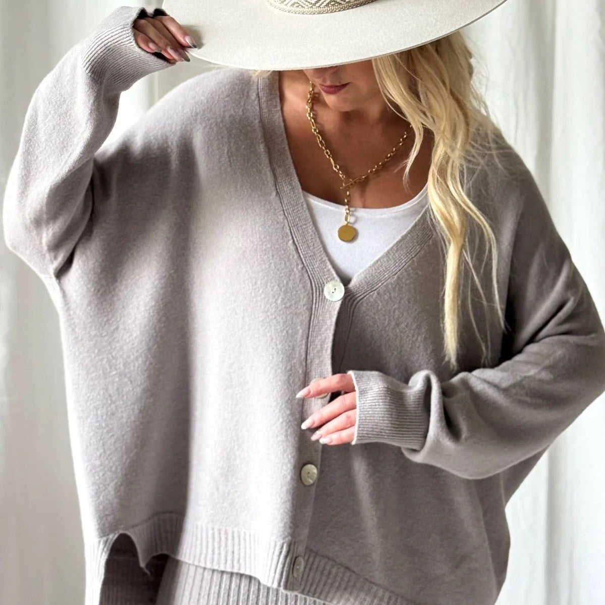 CARDIGAN, STAY CLOSE - TAUPE