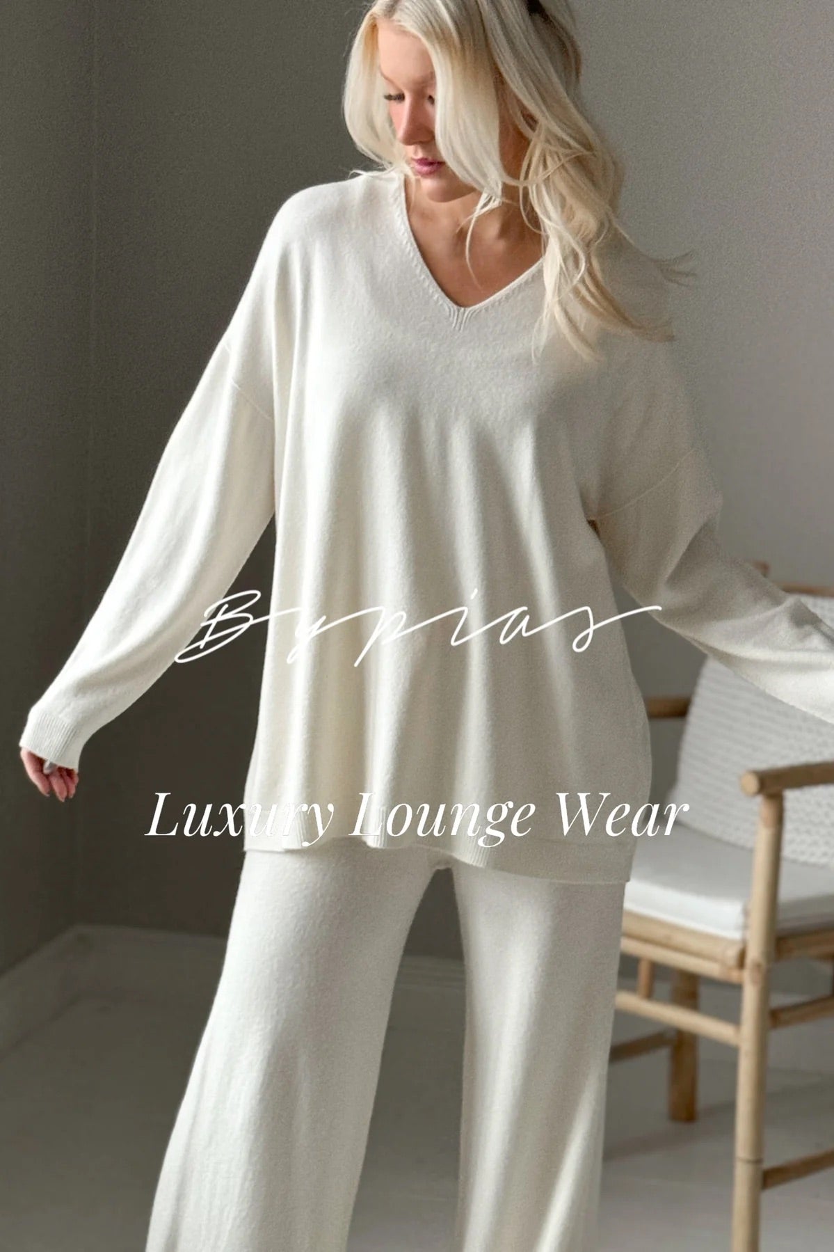 JUMPER, SWEETIE - V-NECK, OFF WHITE