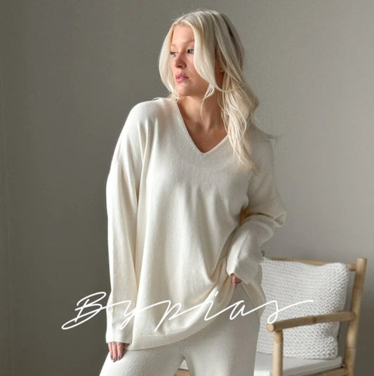 JUMPER, SWEETIE - V-NECK, OFF WHITE