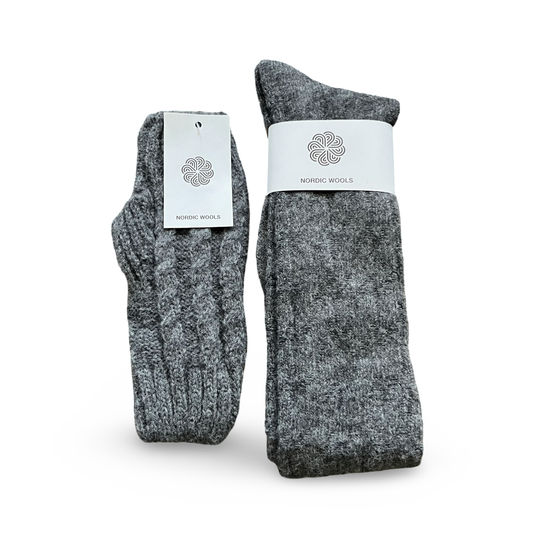 SOCKS & GLOVES SET (OVER THE KNEE)