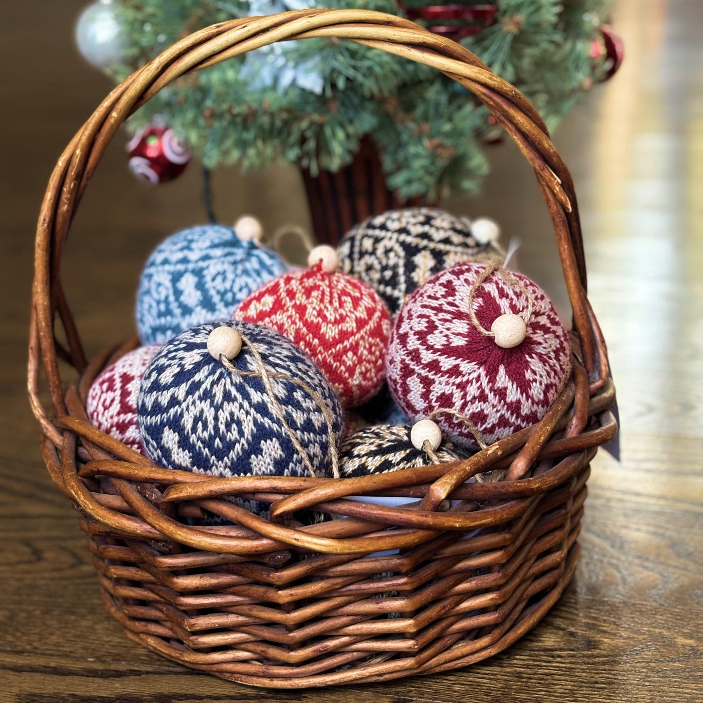 ORNAMENTS -  CHRISTMAS DECOR